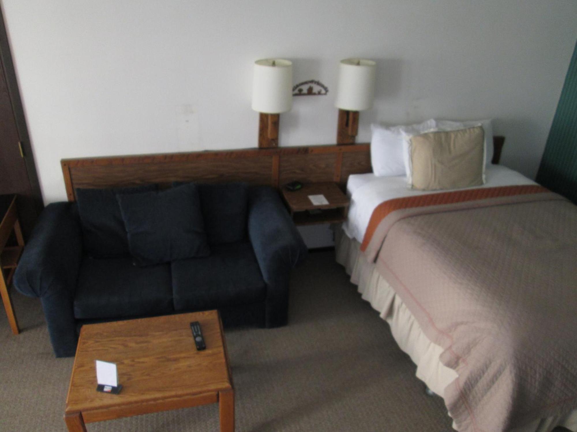 تونوباه Jim Butler Inn & Suites الغرفة الصورة