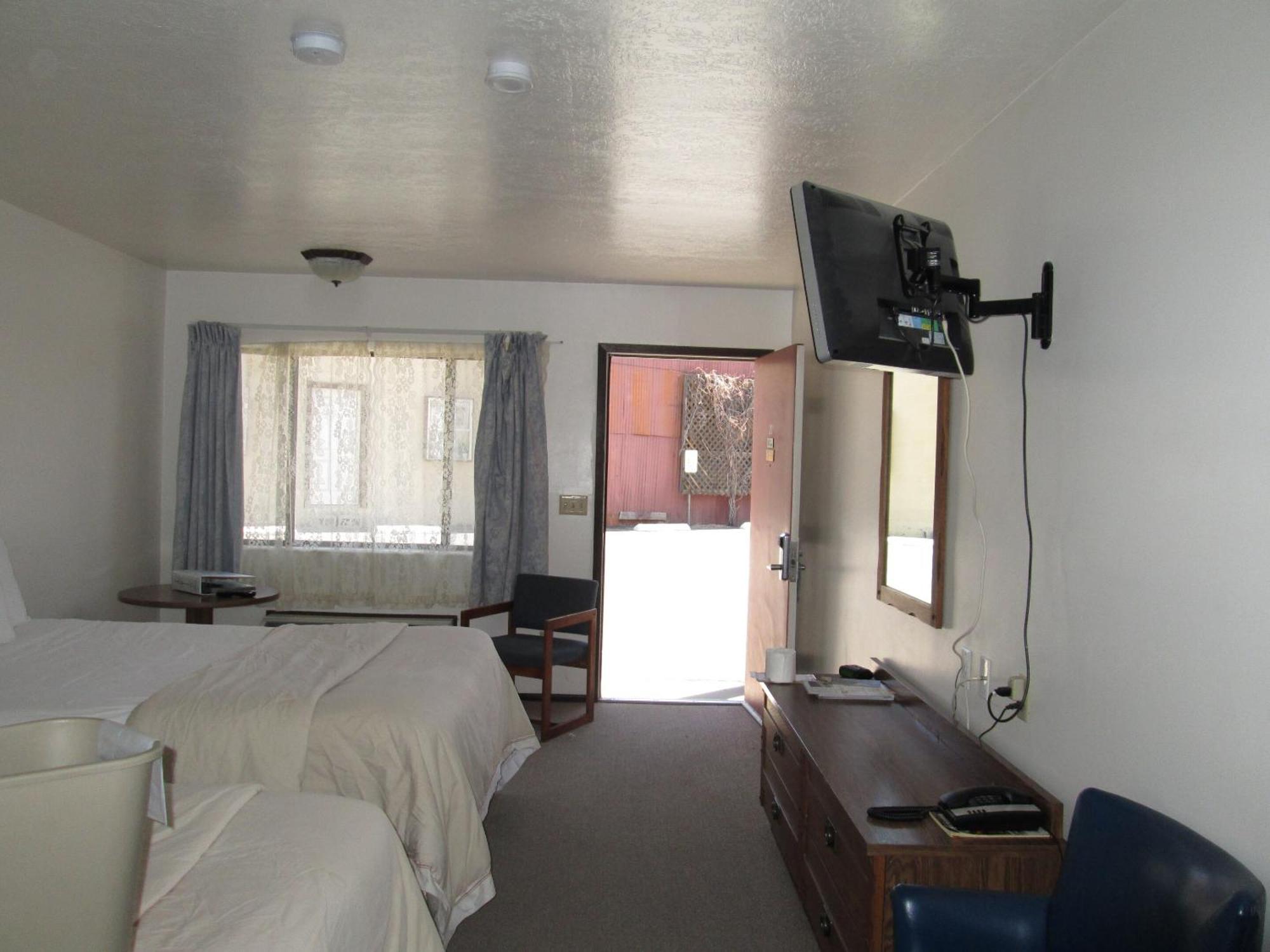 تونوباه Jim Butler Inn & Suites الغرفة الصورة